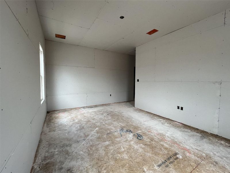 Spacious, unfurnished interior of a new home in Rolling Glen, Hutto (Image 15). Spacious, unfurnished interior of a new home in Rolling Glen, Hutto (Image 15).