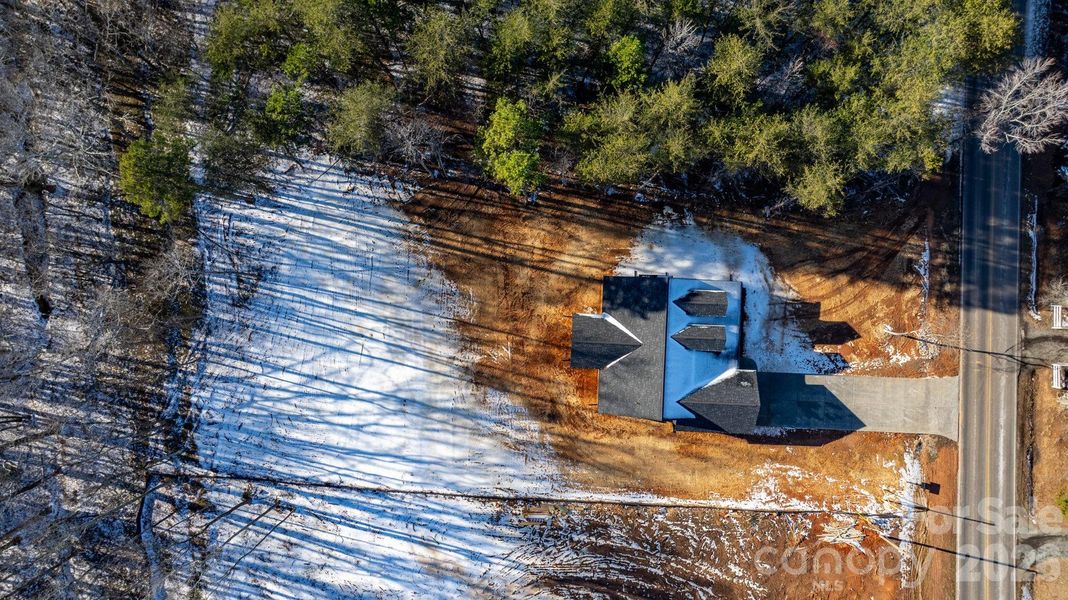 Image 34 of a home in .