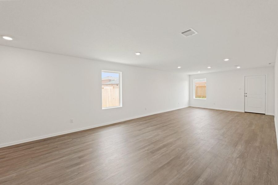 Spacious, unfurnished interior of a new home in The Canopies, Splendora (Image 17).