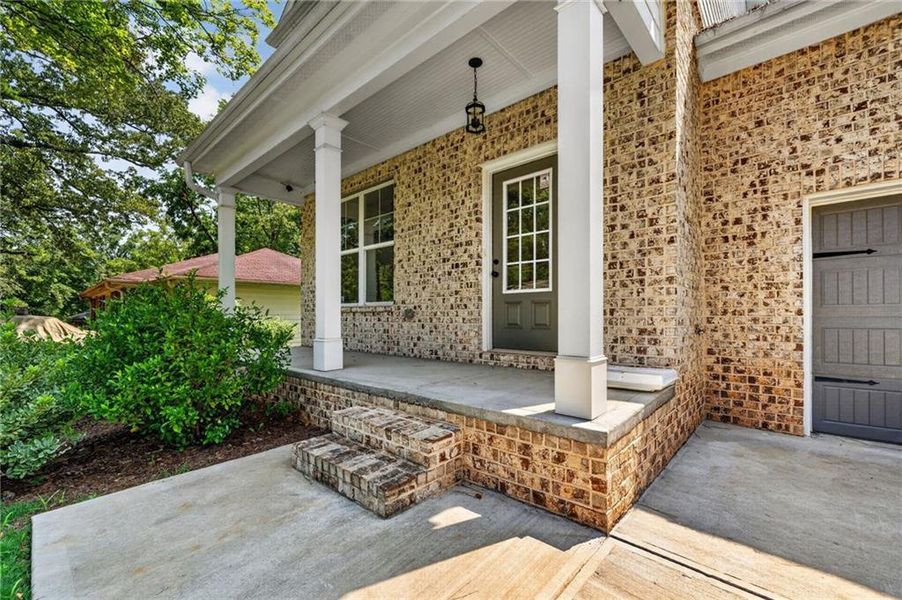 Exterior details and patio area of a home in , Decatur (Image 3).