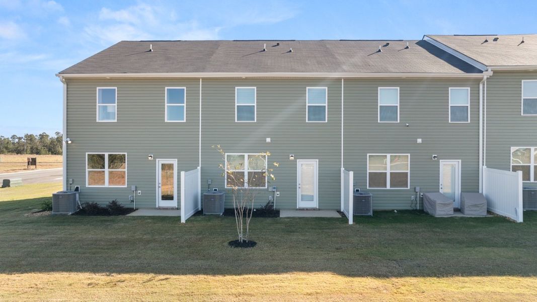 Exterior details and patio area of a home in Weatherstone, Grovetown (Image 21).