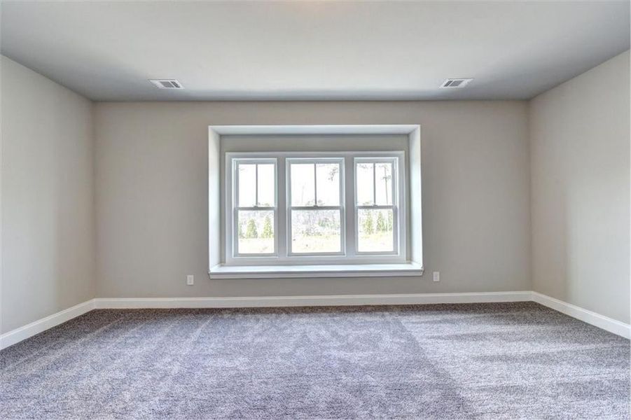 Spacious, unfurnished interior of a new home in Bellwyn, Johns Creek (Image 13).