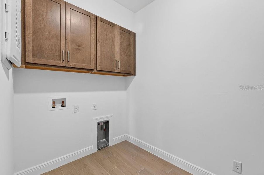 Spacious, unfurnished interior of a new home in The Sanctuary – Royal Collection, Punta Gorda (Image 25). Spacious, unfurnished interior of a new home in The Sanctuary – Royal Collection, Punta Gorda (Image 25).