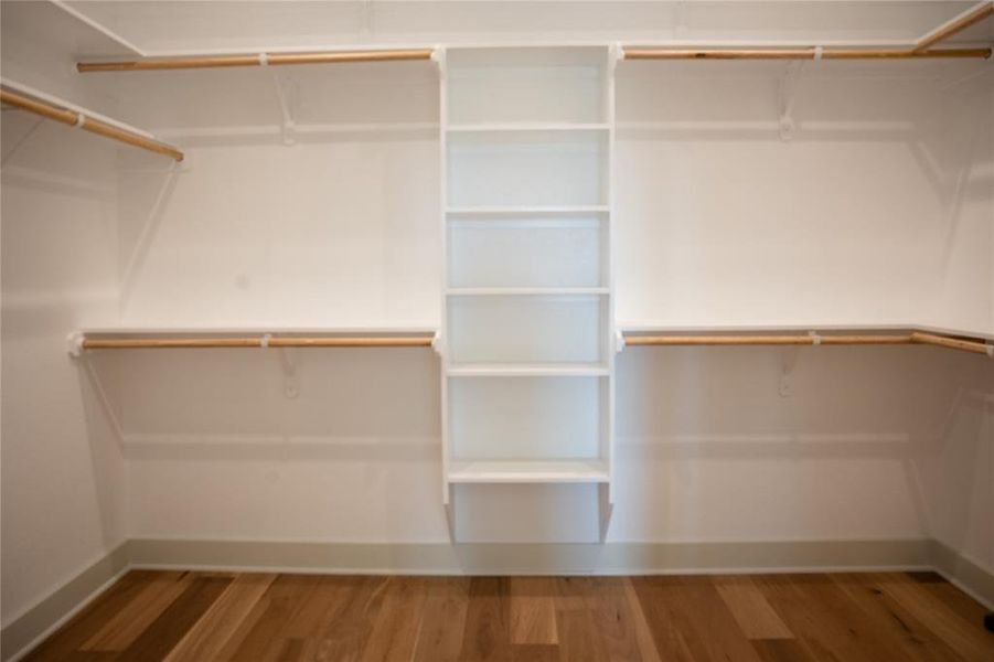 Spacious, unfurnished interior of a new home in , Hewitt (Image 23).