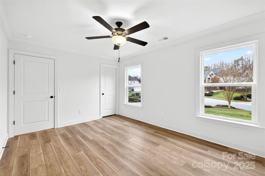 Spacious, unfurnished interior of a new home in , Mooresville (Image 20).