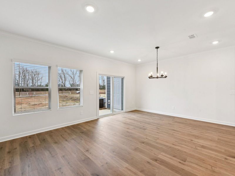 Spacious, unfurnished interior of a new home in Rocky River Towns, Charlotte (Image 8).