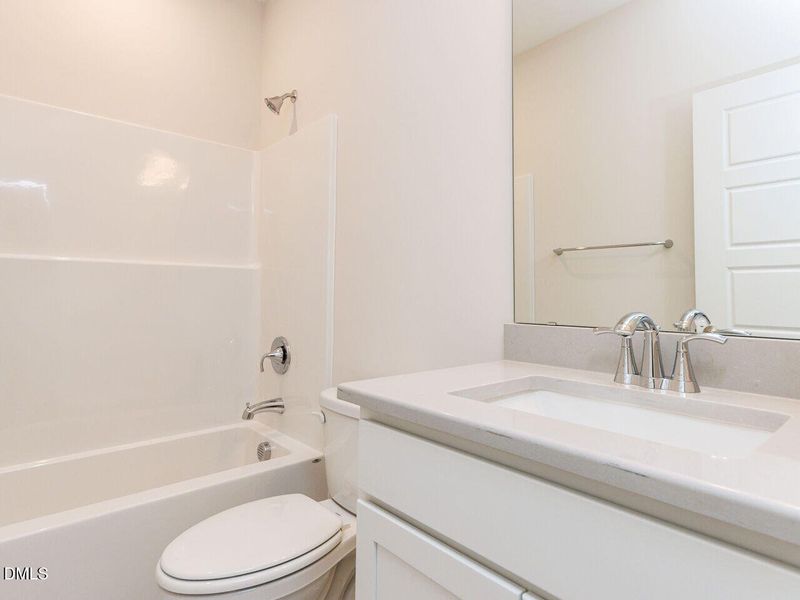 023-1280x960-bathroom 023-1280x960-bathroom