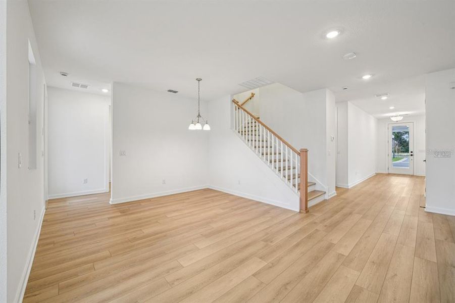 Spacious, unfurnished interior of a new home in Northlake Traditional, Winter Garden (Image 50). Spacious, unfurnished interior of a new home in Northlake Traditional, Winter Garden (Image 50).