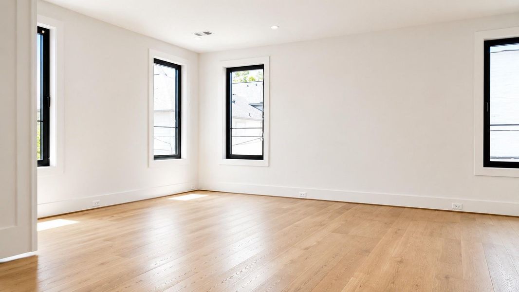 Spacious, unfurnished interior of a new home in , Houston (Image 23).