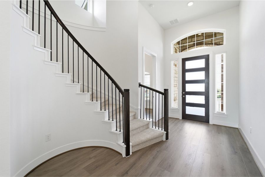 Spacious, unfurnished interior of a new home in Sunfield, Buda (Image 21). Spacious, unfurnished interior of a new home in Sunfield, Buda (Image 21).
