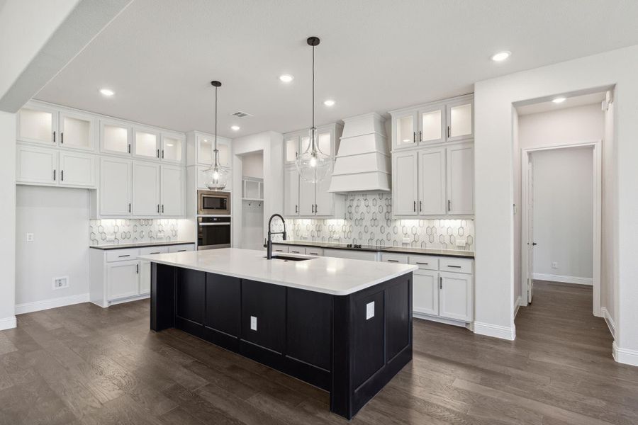 Kitchen | Concept 3441 at Hidden Creek Estates in Van Alstyne, TX by Landsea Homes