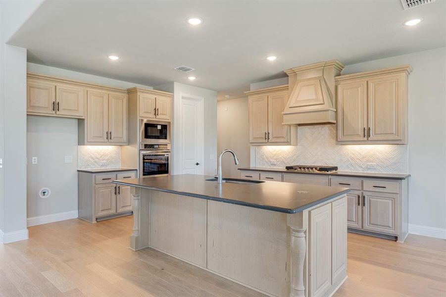 Furnished interior view inside a new home in Timberbrook 3B-4A, Justin (Image 6). Furnished interior view inside a new home in Timberbrook 3B-4A, Justin (Image 6).