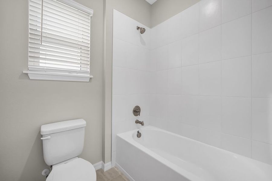 Furnished interior view inside a new home in Veranda Oaks, Port St. Lucie (Image 17).