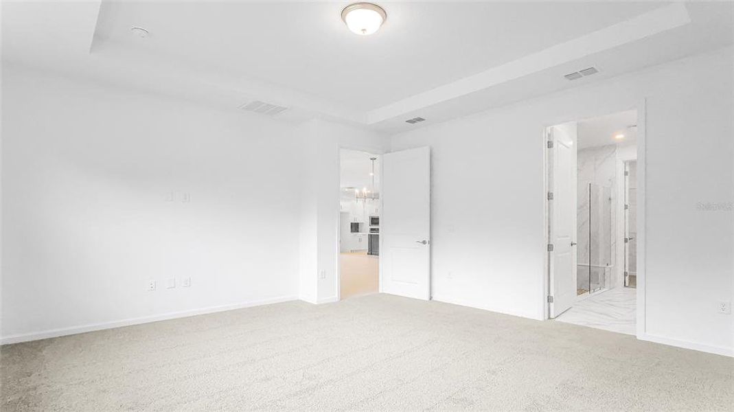 Spacious, unfurnished interior of a new home in Cresswind at Hammock Oaks, Lady Lake (Image 27).