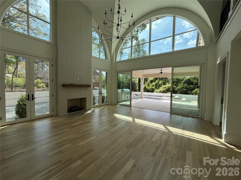 Spacious, unfurnished interior of a new home in , Charlotte (Image 10).