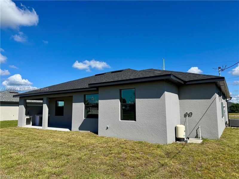 Exterior details and patio area of a home in , Cape Coral (Image 12). Exterior details and patio area of a home in , Cape Coral (Image 12).
