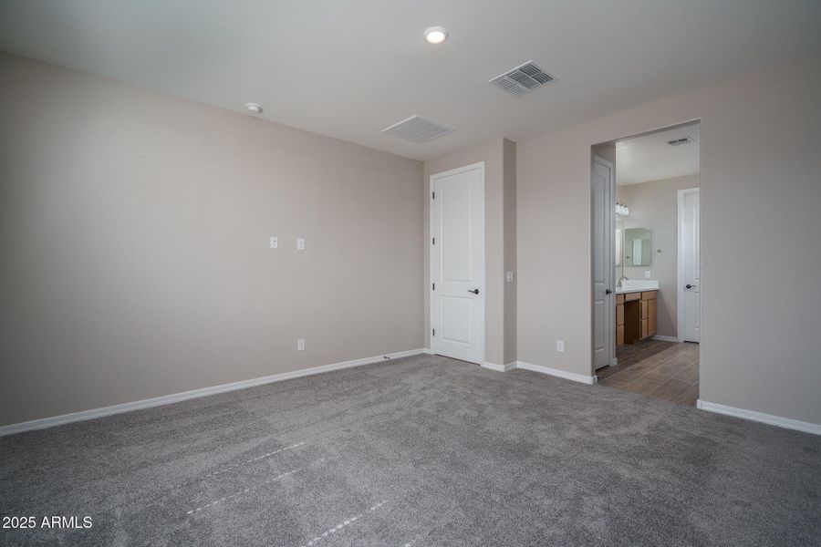 13) OWNER_S SUITE 13) OWNER_S SUITE