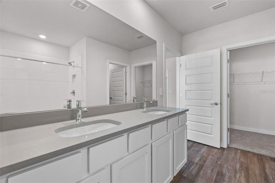 Furnished interior view inside a new home in , Bradenton (Image 20).