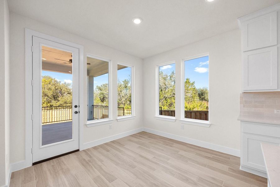 Representative unfurnished interior of a home built from the The Dalton by Westin Homes in Legacy - 60', League City (Image 22).