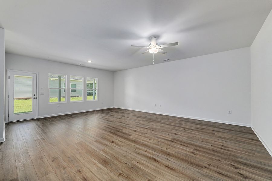 Spacious, unfurnished interior of a new home in Jordan Grove, Conway (Image 23).