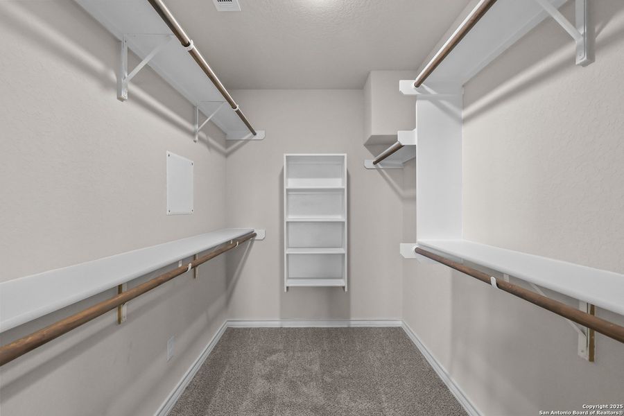 Spacious, unfurnished interior of a new home in , Poteet (Image 21).