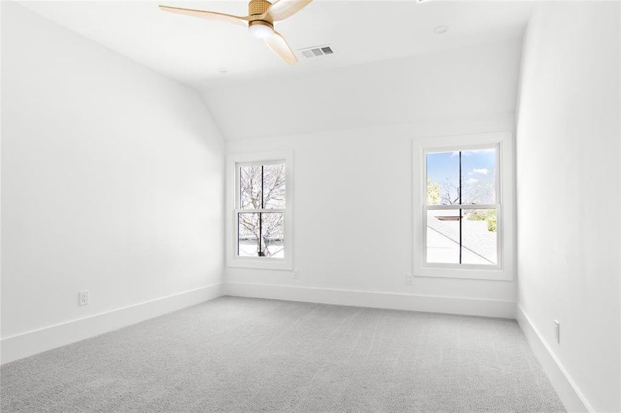 Spacious, unfurnished interior of a new home in , Dallas (Image 23).