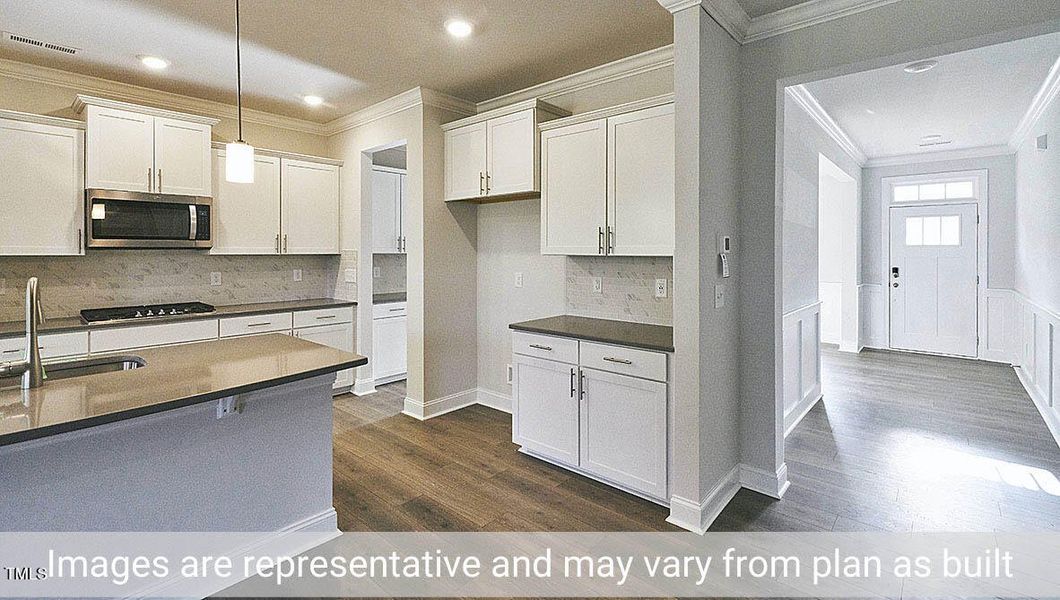 Hampshire_white_cabinets 10