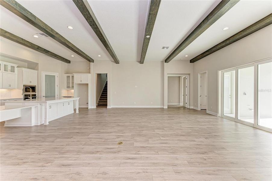 Spacious, unfurnished interior of a new home in Creek Ridge Preserve, Lithia (Image 32).
