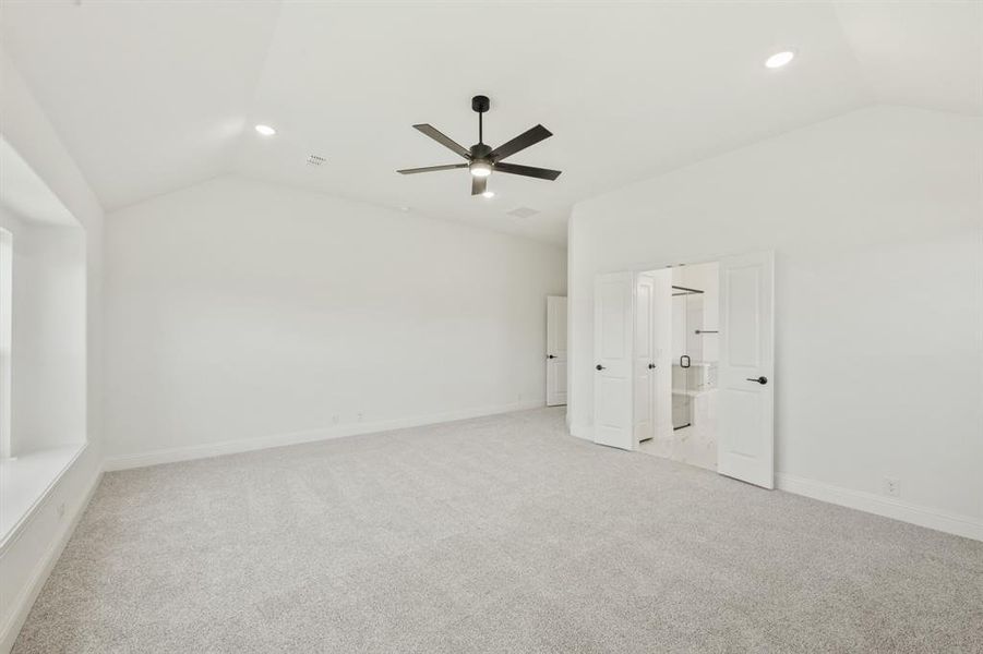 Spacious, unfurnished interior of a new home in Georgetown at Kings Fort 60s, Kaufman (Image 28). Spacious, unfurnished interior of a new home in Georgetown at Kings Fort 60s, Kaufman (Image 28).