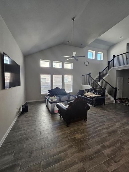 Furnished interior view inside a new home in Briarwood Crossing, Rosenberg (Image 13). Furnished interior view inside a new home in Briarwood Crossing, Rosenberg (Image 13).