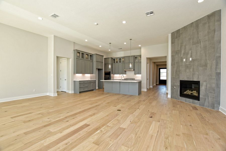 Representative unfurnished interior of a home built from the Sapphire by Giddens Homes in Riverstone, Georgetown (Image 22).