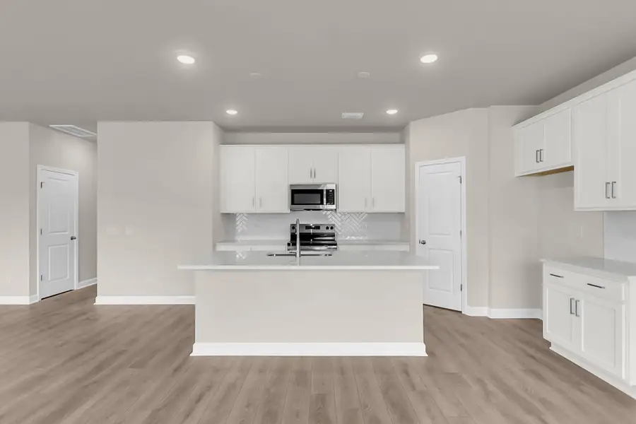 Furnished interior view inside a new home in , Ravenel (Image 4).