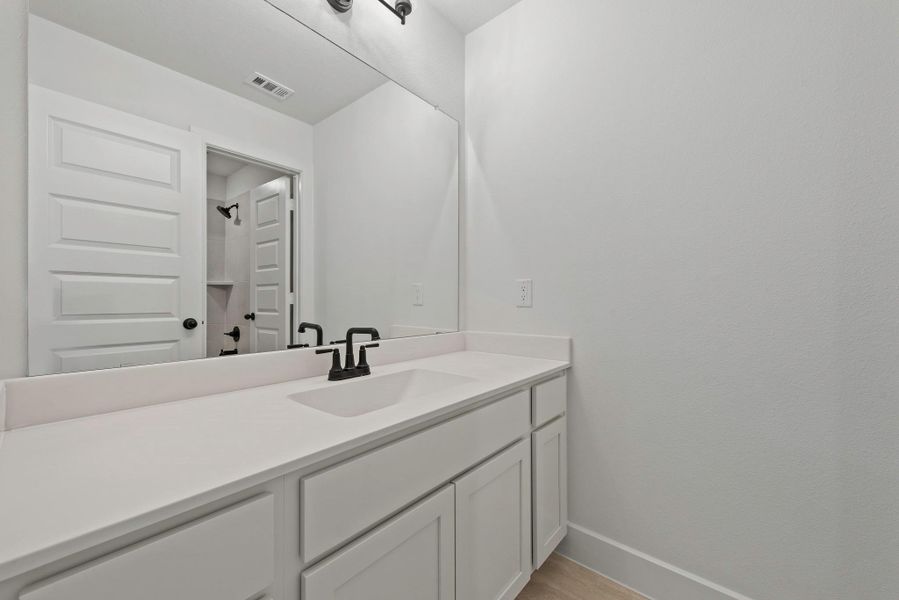Furnished interior view inside a new home in Candela, Richmond (Image 12).