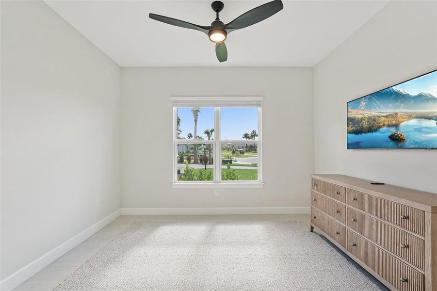 Spacious, unfurnished interior of a new home in Esplanade at Azario Lakewood Ranch, Bradenton (Image 22).