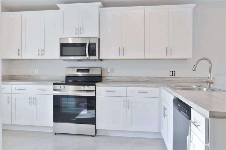 Close-up of interior finishes inside a home in Rolling Hills, Bell (Image 12).