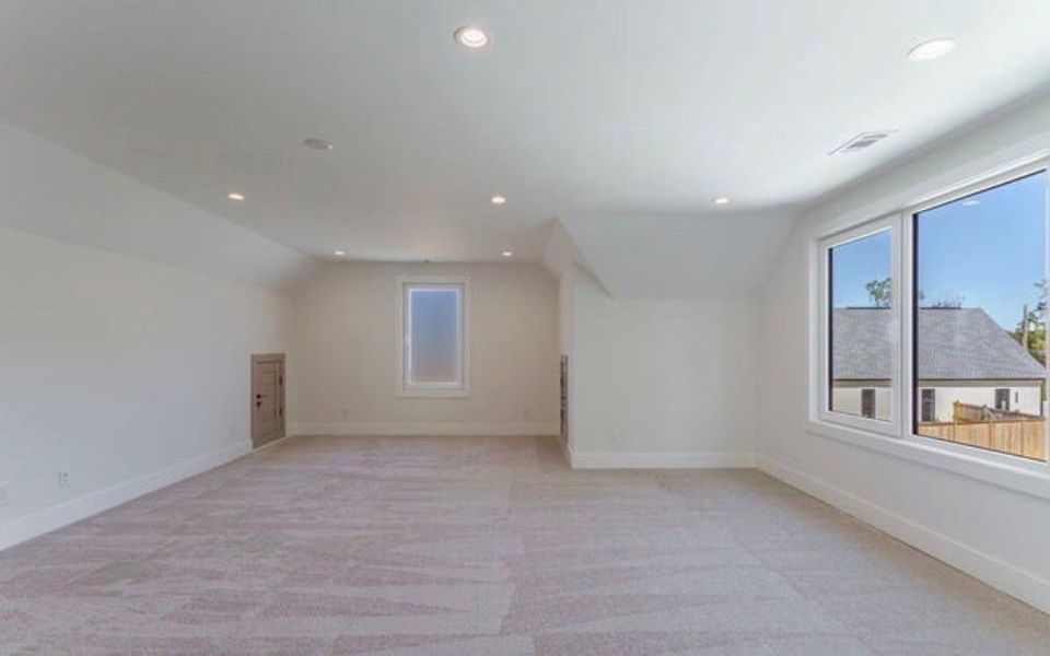 Spacious, unfurnished interior of a new home in , Cumming (Image 25).