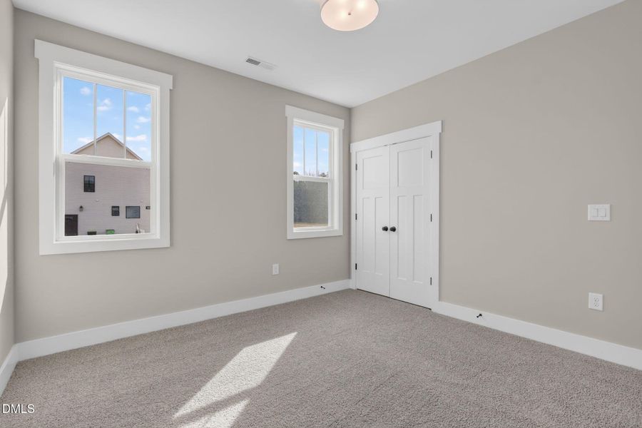 19-web-or-mls-484-hillard-ln-annice-broa