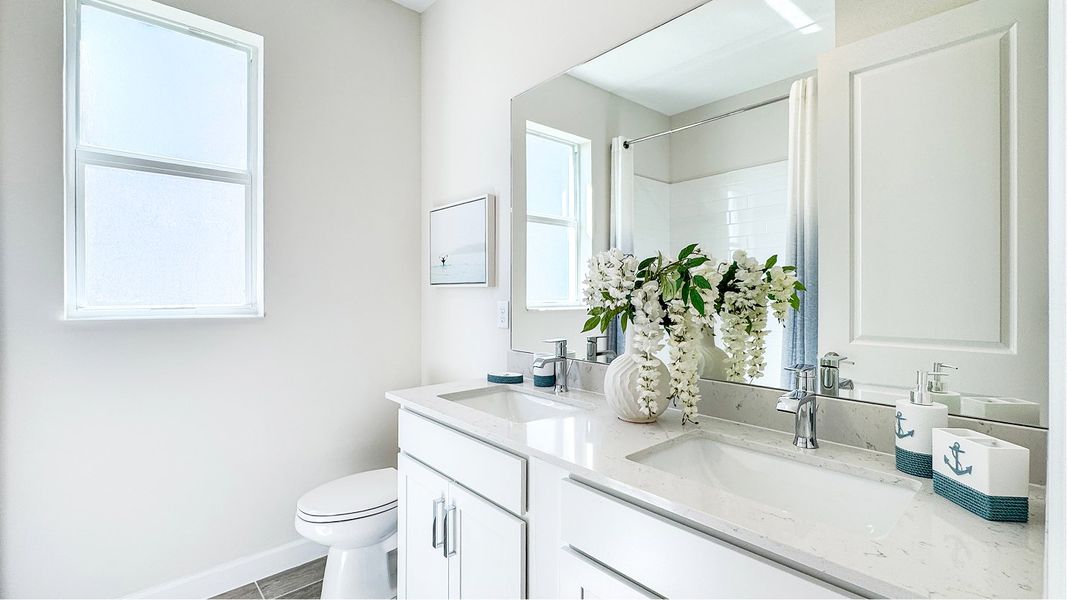 1612 Camelia Bath2 F1