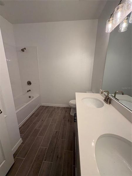Spacious, unfurnished interior of a new home in Brack Ranch, St. Cloud (Image 16).