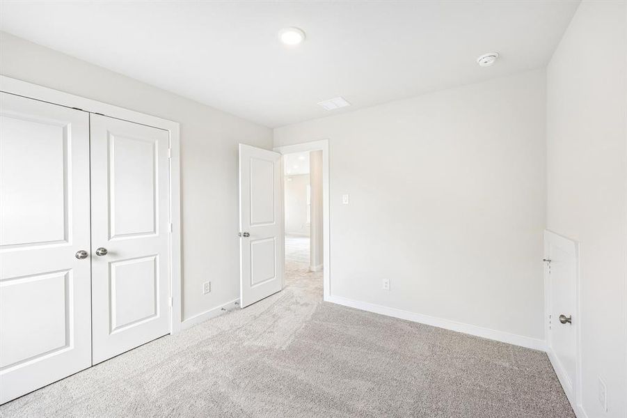 Spacious, unfurnished interior of a new home in Overland Grove, Forney (Image 22).