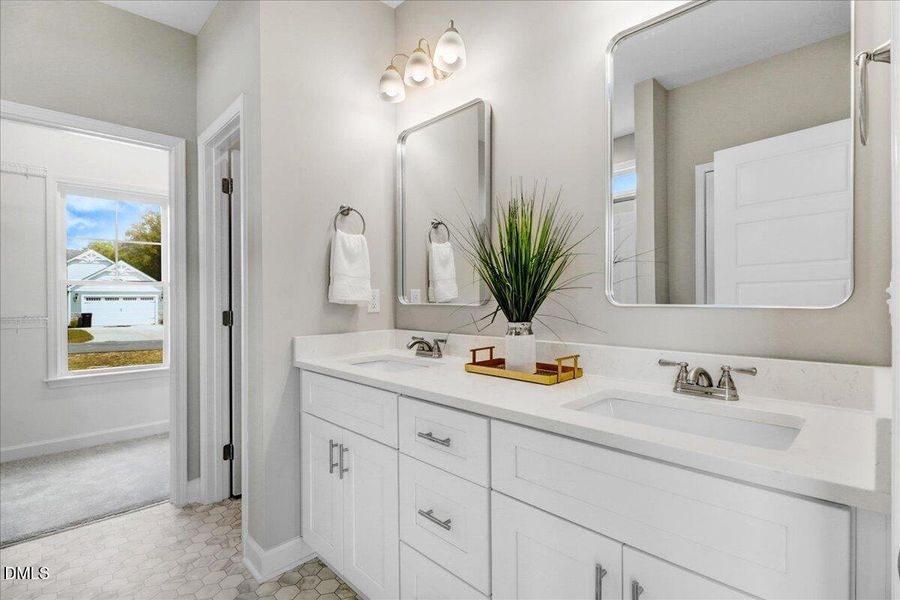 18-103 Baileys Pl-18