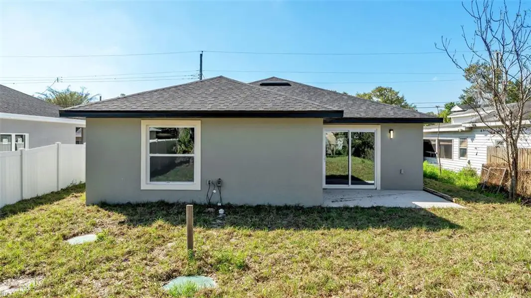 Exterior details and patio area of a home in , Lakeland (Image 3).
