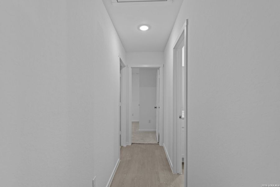 Spacious, unfurnished interior of a new home in Guadalupe Ridge, New Braunfels (Image 15).