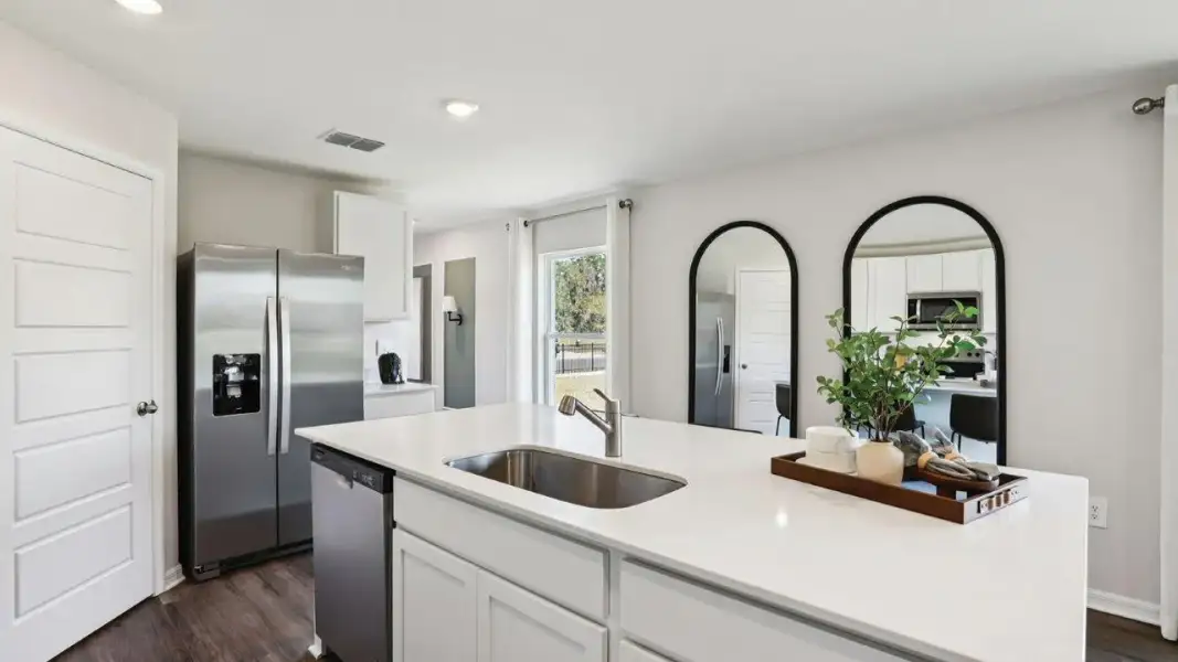 Furnished interior view inside a new home in Hawthorne Ranch, Lakeland (Image 16).