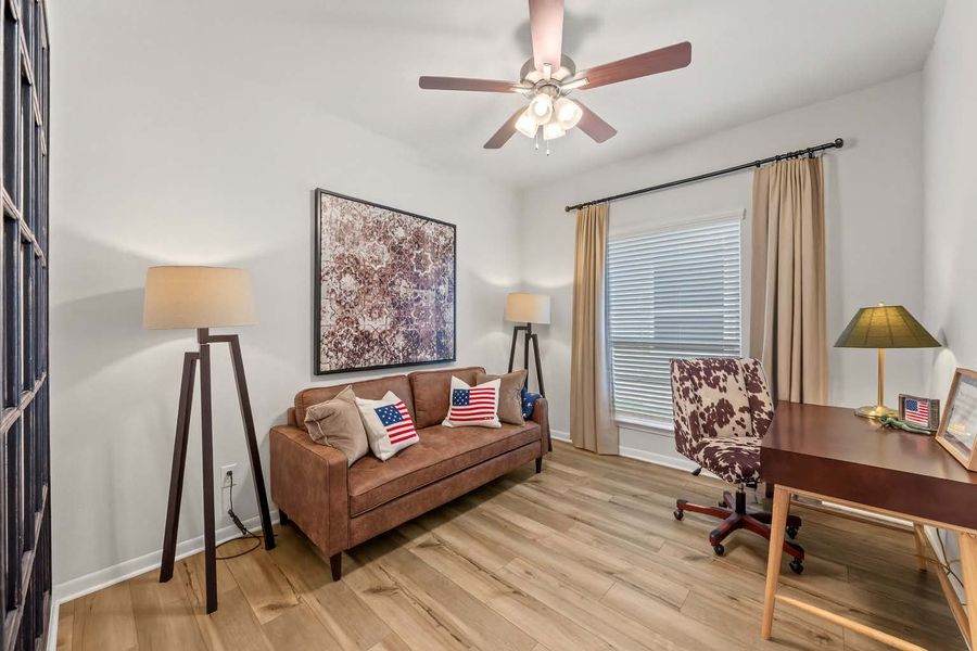 Furnished interior view inside a new home in Three Creeks, Belton (Image 8).