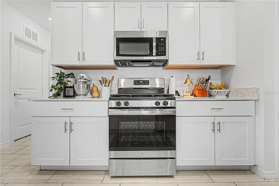 Furnished interior view inside a new home in Two Rivers, Zephyrhills (Image 8).