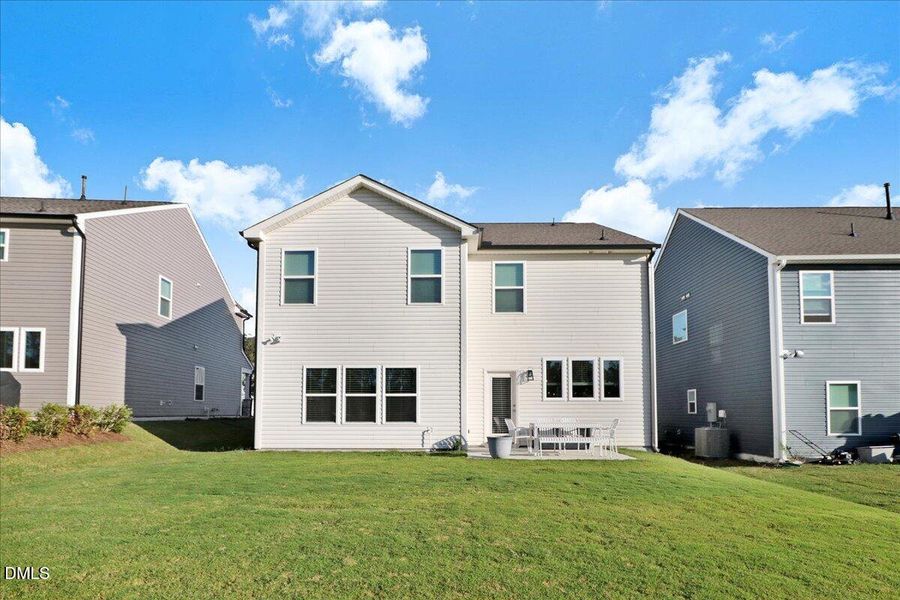 05-27 Silver Moon Ln-5 05-27 Silver Moon Ln-5