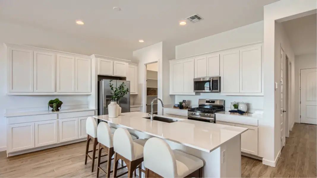 5583 Explorer Kitchen 2of4 F1 Base3 5583 Explorer Kitchen 2of4 F1 Base3
