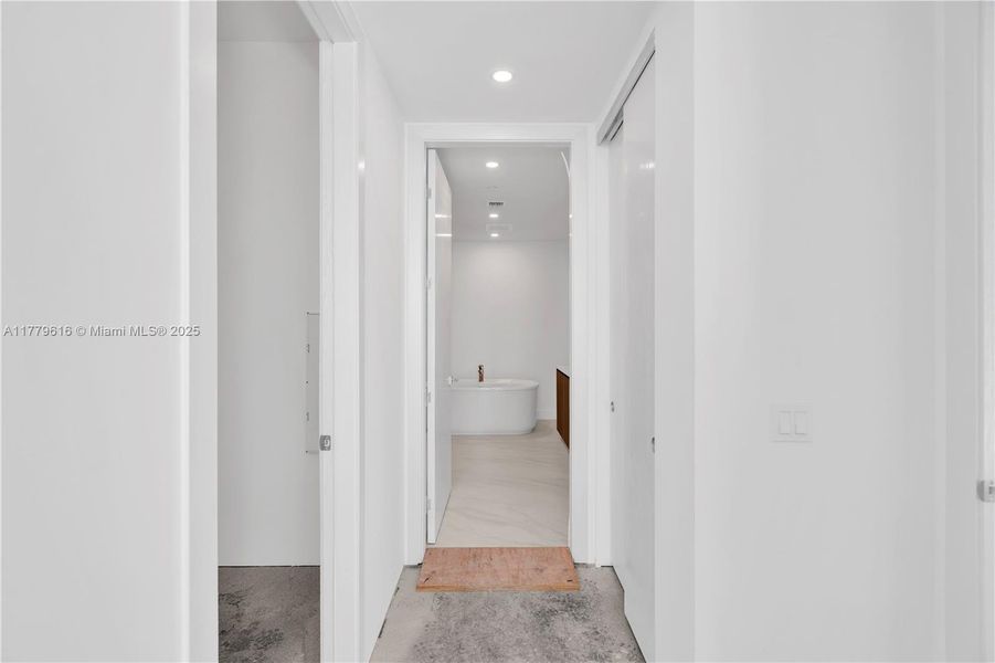 Image 21 of a home in .