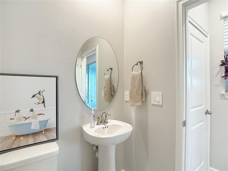 Furnished interior view inside a new home in , Lutz (Image 12).